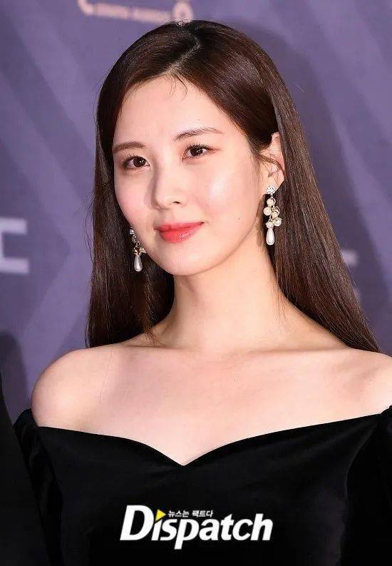 徐賢最新圖片，展現(xiàn)變化、學(xué)習(xí)與自信的力量