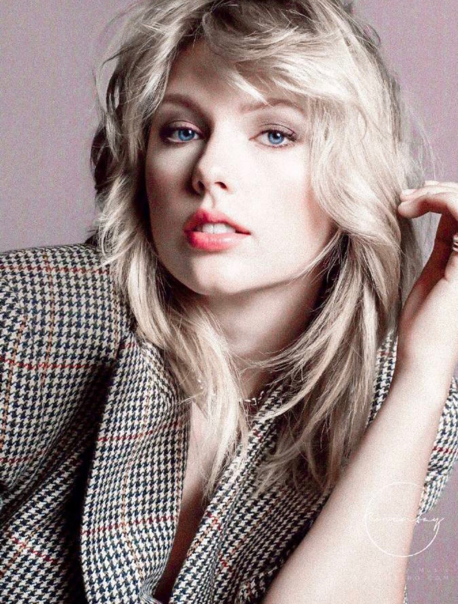 霉霉最新動態(tài)揭秘，科技新品引領生活新潮流！