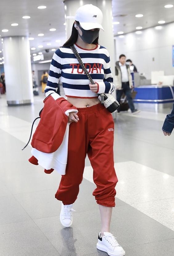 最新穿臍環(huán)時(shí)尚，你的個(gè)性之選！