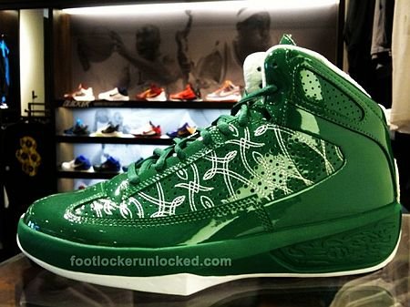 揭秘籃球傳奇雷阿倫的裝備升級(jí)之路，最新戰(zhàn)靴亮相！