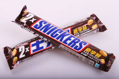 士力架最新廣告臺詞，時代印記的力量之源