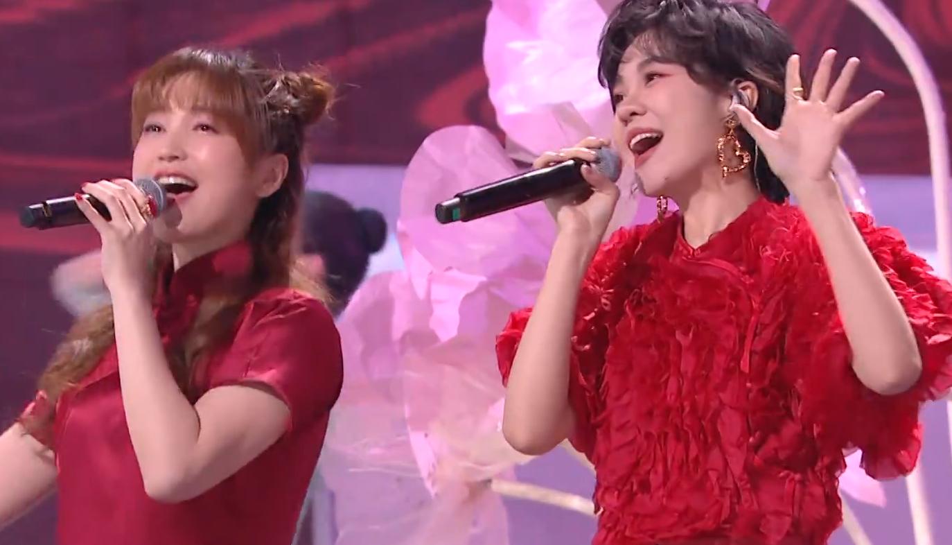 何炅最新照片，自然之旅的心靈探索，尋找平和寧靜的旅程