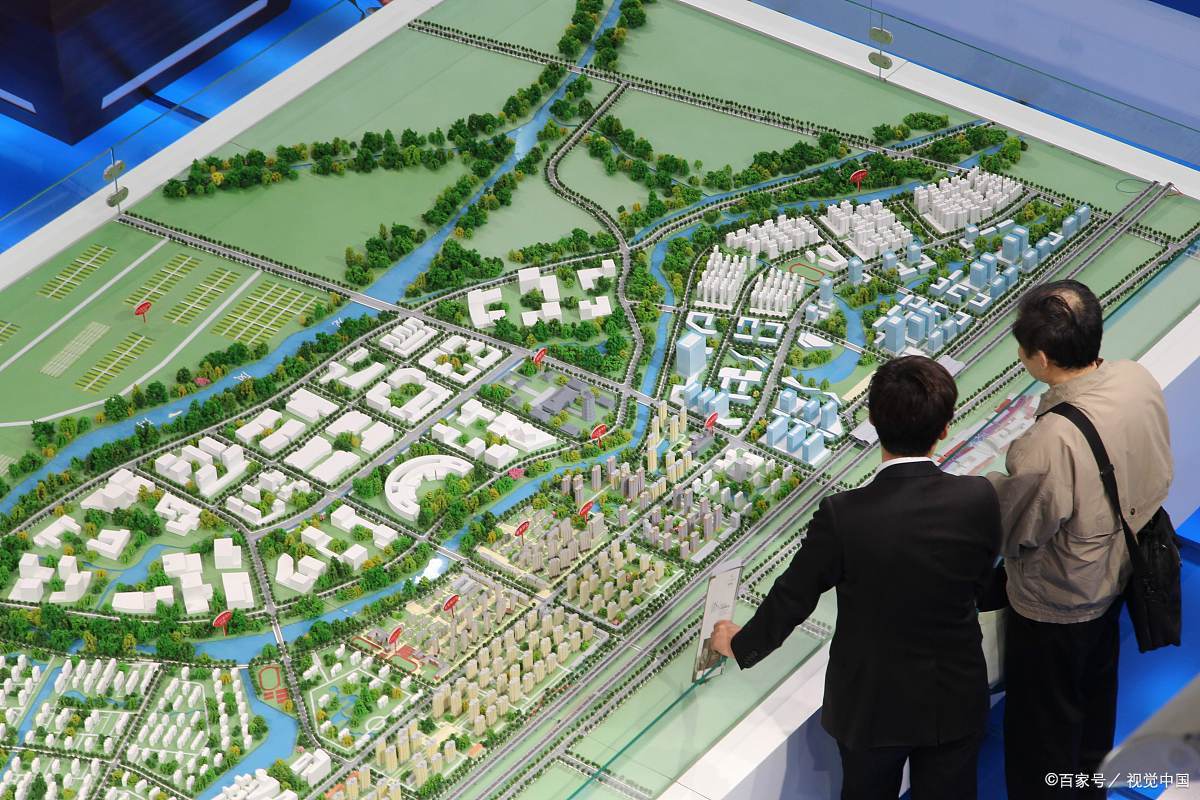 明覺2024最新規(guī)劃，家的溫馨與友情紐帶，未來生活的奇妙展望