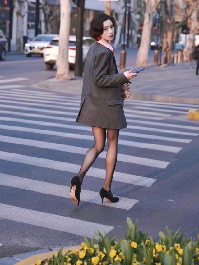 警惕非法色情內(nèi)容，遠(yuǎn)離辣文絲襪誘惑，尋找健康娛樂方式