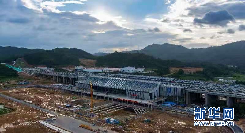 贛深高鐵施工進(jìn)展、挑戰(zhàn)全方位解讀，最新消息速遞