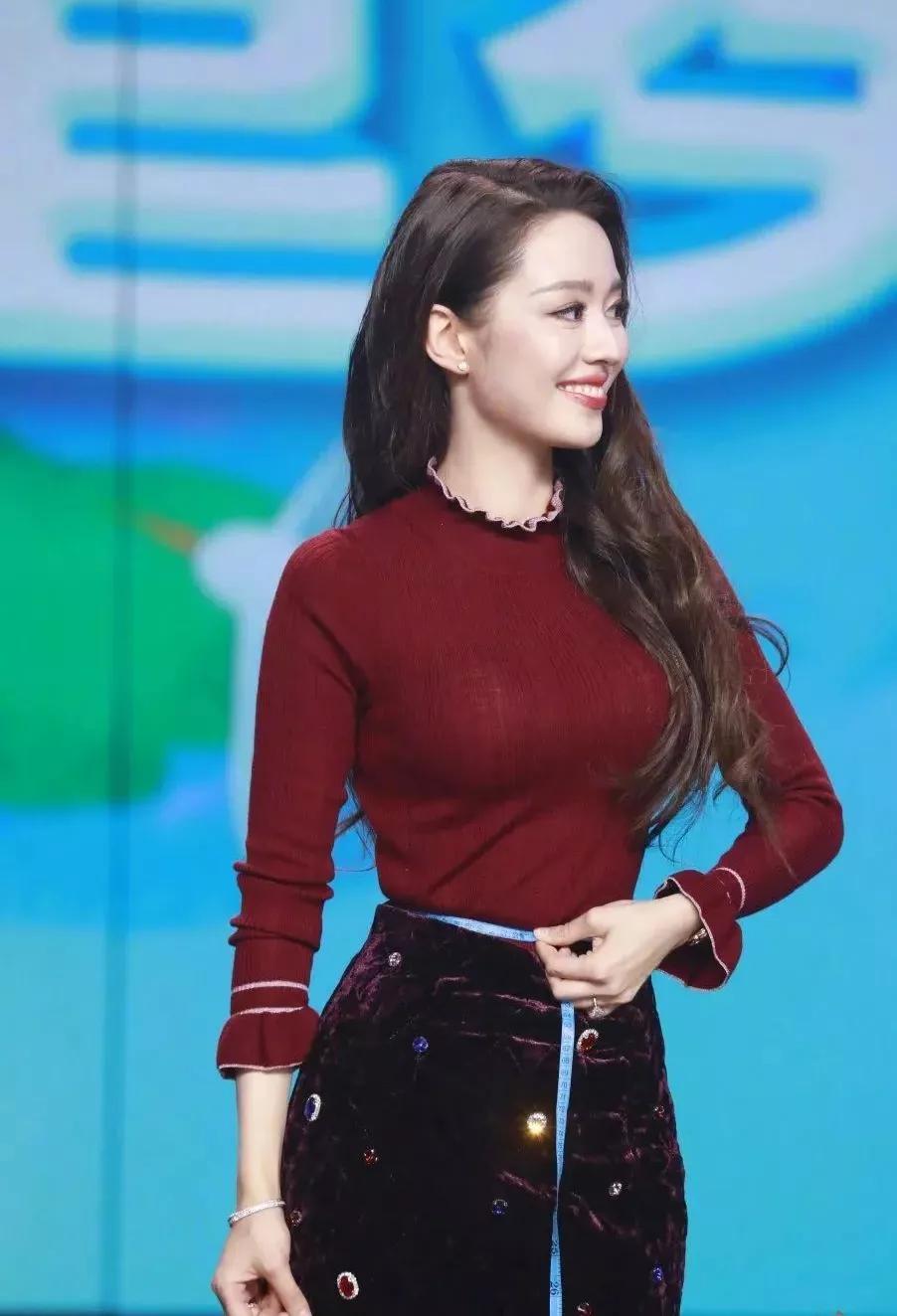 最新女星視頻，星光變化中的自信與成就力量