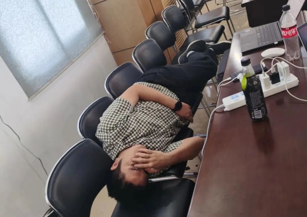 最新疫情流行趨勢及應(yīng)對(duì)策略探討 ??