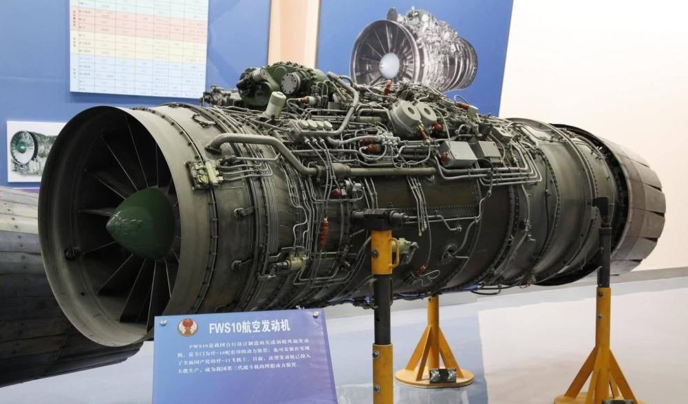 武直10新型發(fā)動機(jī)深度解析，性能特點(diǎn)與技術(shù)亮點(diǎn)揭秘