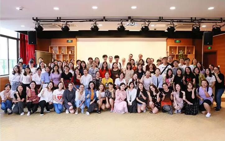 交大昂立引領(lǐng)科技創(chuàng)新，塑造未來(lái)教育新模式，最新動(dòng)態(tài)揭秘