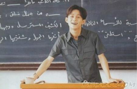 ??明星教師風(fēng)采展示，專業(yè)教育者的卓越之路??