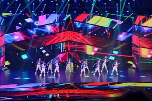 潮流舞蹈風(fēng)采，舞動(dòng)人生，自信閃耀的魅力瞬間