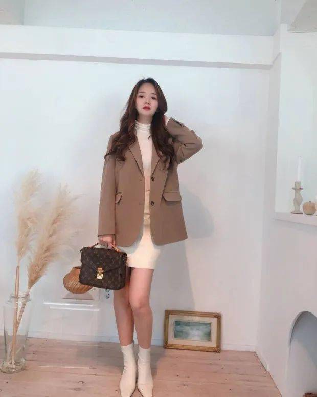 韓國新晉女主播作品探秘與欣賞，領(lǐng)略精彩瞬間