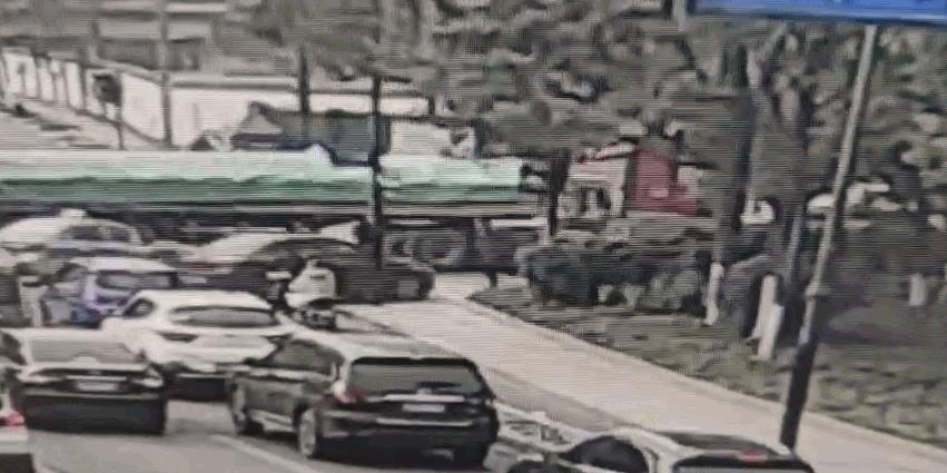 AE最新版本發(fā)布，變化的力量與自信的源泉