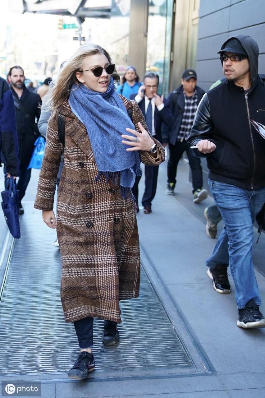 老演員舒適，演藝界的璀璨明珠，傳奇人生閃耀舞臺(tái)?