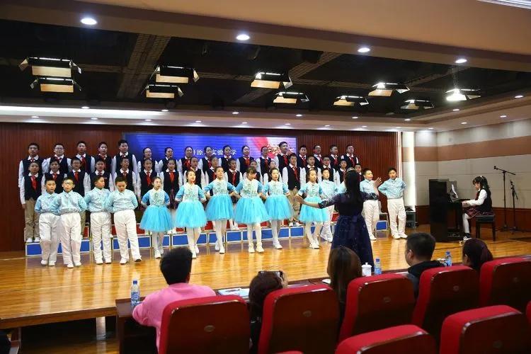 科技與藝術(shù)融合之作，智能合唱助手推薦適合合唱比賽的歌曲