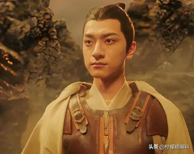 最新搞笑丑男大盤點(diǎn)，日常笑料背后的真摯友情故事