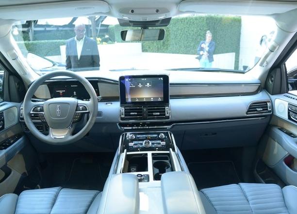 現(xiàn)代木紋門款式推薦，選購、安裝指南與流行趨勢解析