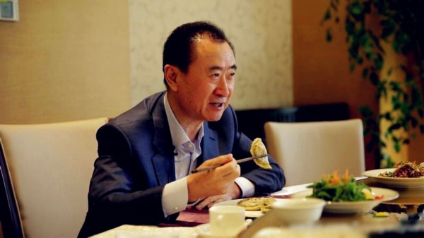 王健林引領(lǐng)科技革新，重塑生活體驗(yàn)，科技巨擘展望未來新篇章