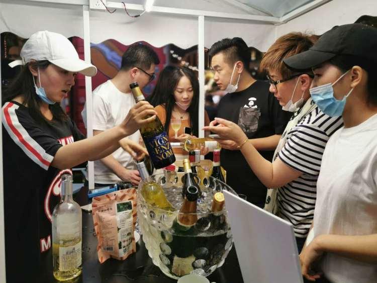 捕魚達人2最新版，小巷神秘寶藏探索與特色小店奇妙之旅