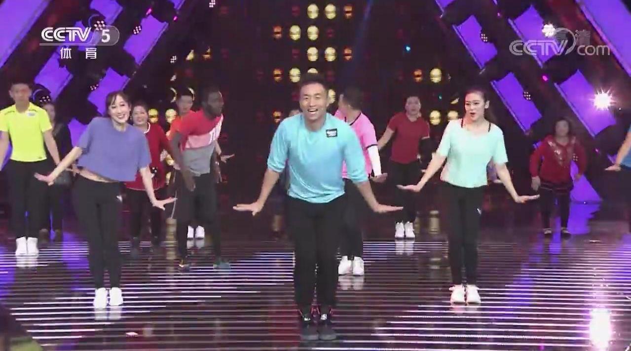 王廣成最新健身舞，小巷深處的舞動魅力