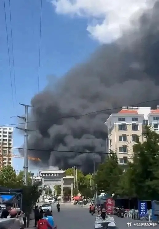 煙臺大火最新動態(tài)，力量與希望的展現(xiàn)——變化中的自信與成就感