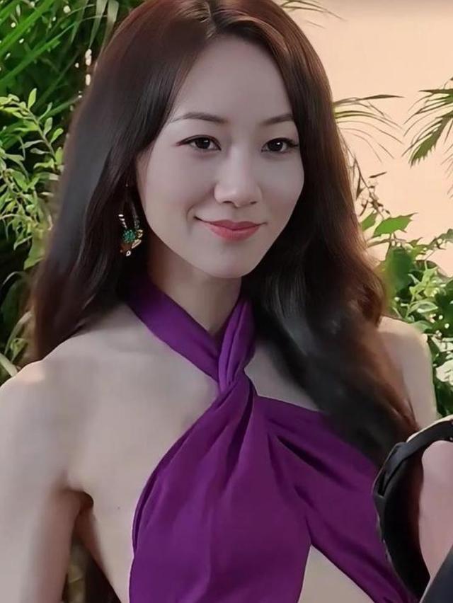 女性頭像時尚潮流演變，最新風(fēng)尚與2025年流行趨勢預(yù)測