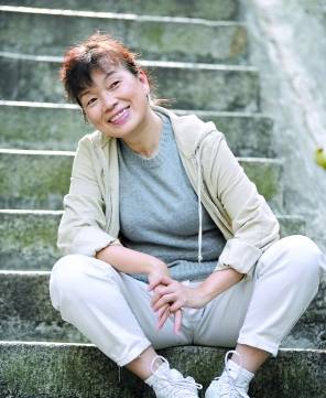 龍應(yīng)臺最新作品，現(xiàn)代社會的文化反思與人性探索之旅