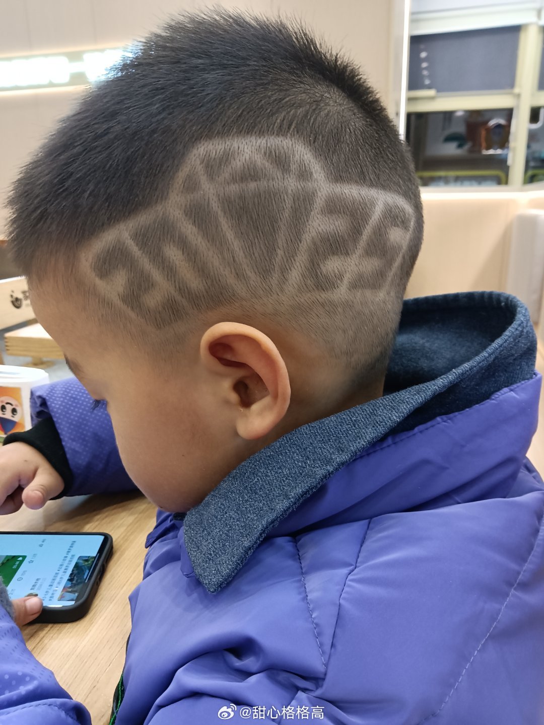 小杰的潮流之旅，最新兒童發(fā)型男的友情故事與發(fā)型風采