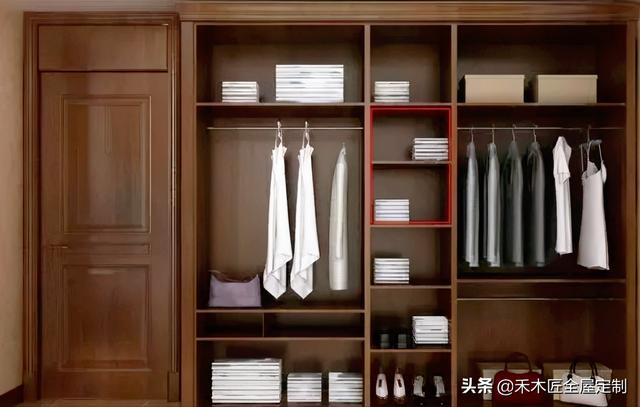 最新衣柜格局揭秘，探索秘密，感受溫馨故事