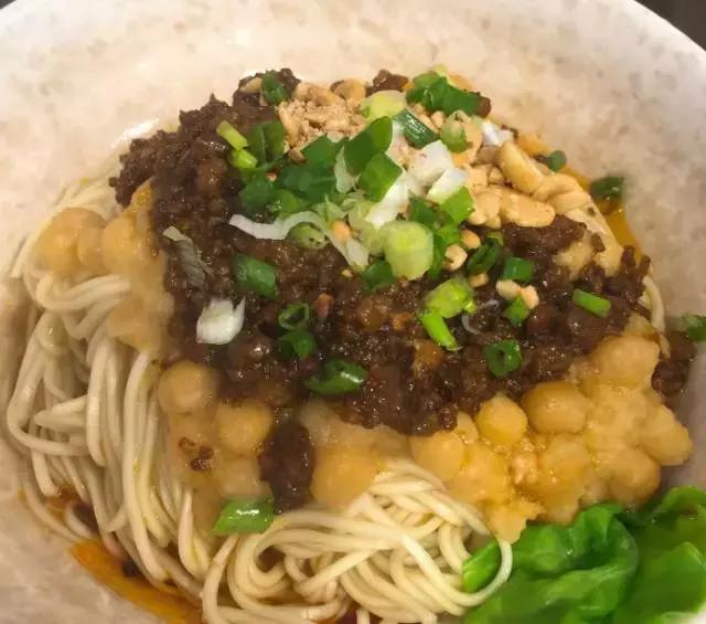 最新重口話題深度論述，揭示觀點與探討熱議